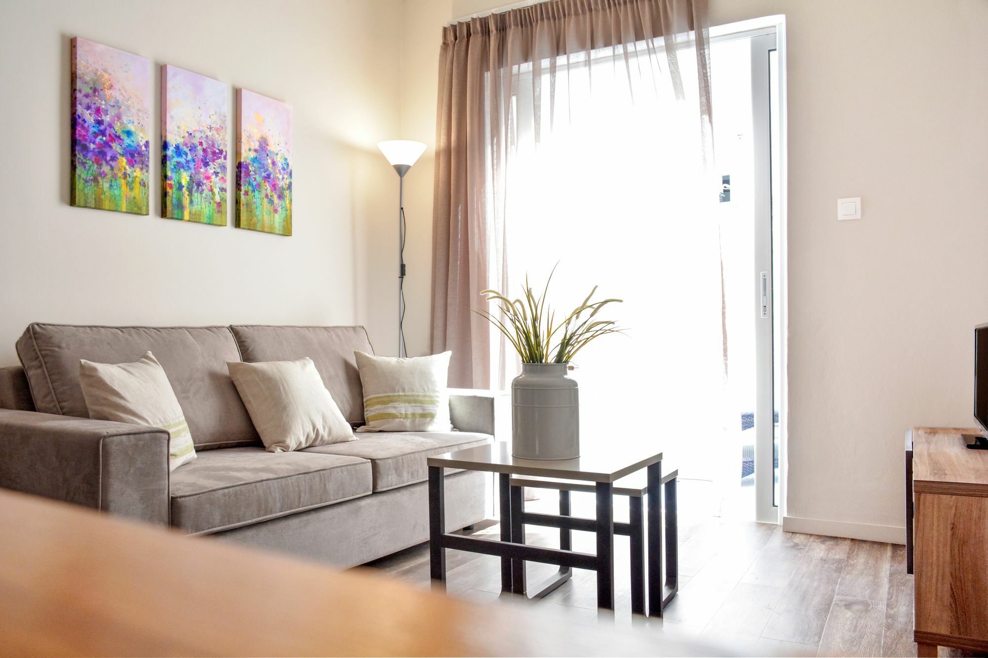Connection Apartment